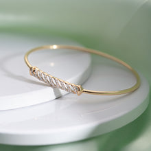 Kinarya Linear Gold Bracelet